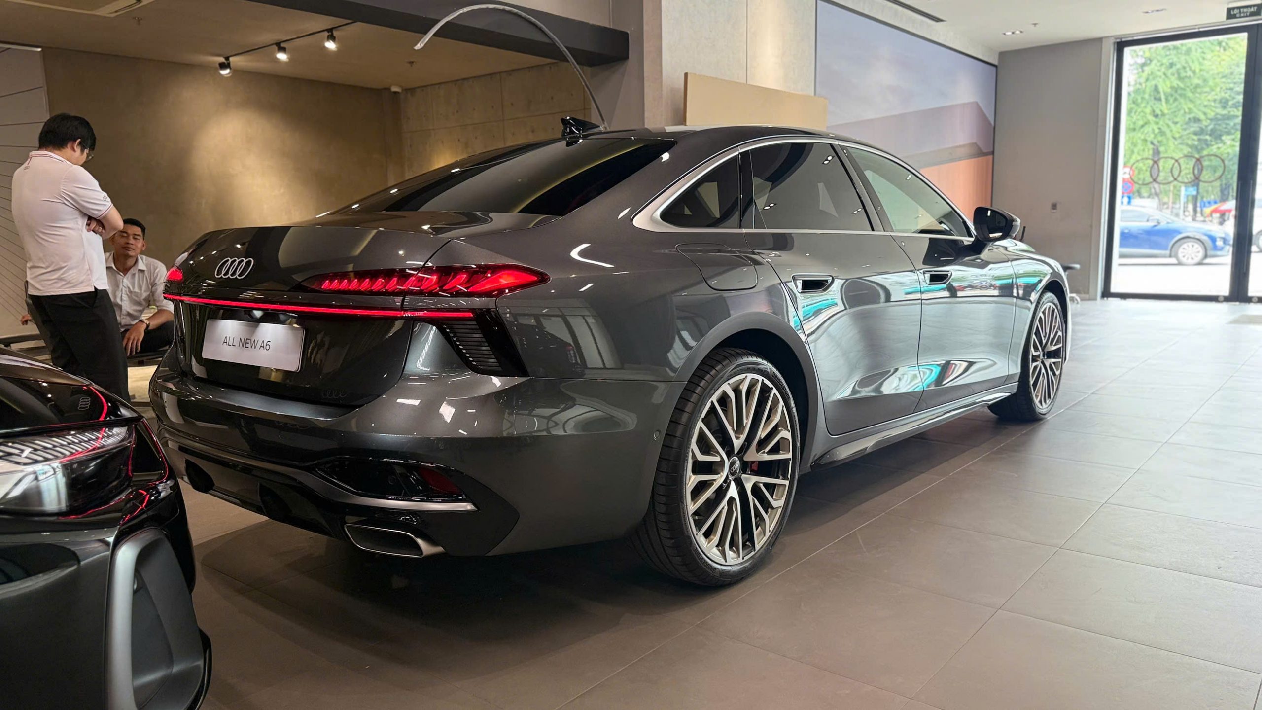 Khám phá Audi A6 S Line All-new 2026: thiết kế S Line thể thao, nội thất số hóa, công nghệ tiên phong và trải nghiệm lái đẳng cấp.