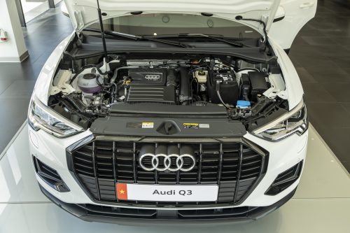 Audi Q3 Advanced màu Trắng Arkona động cơ