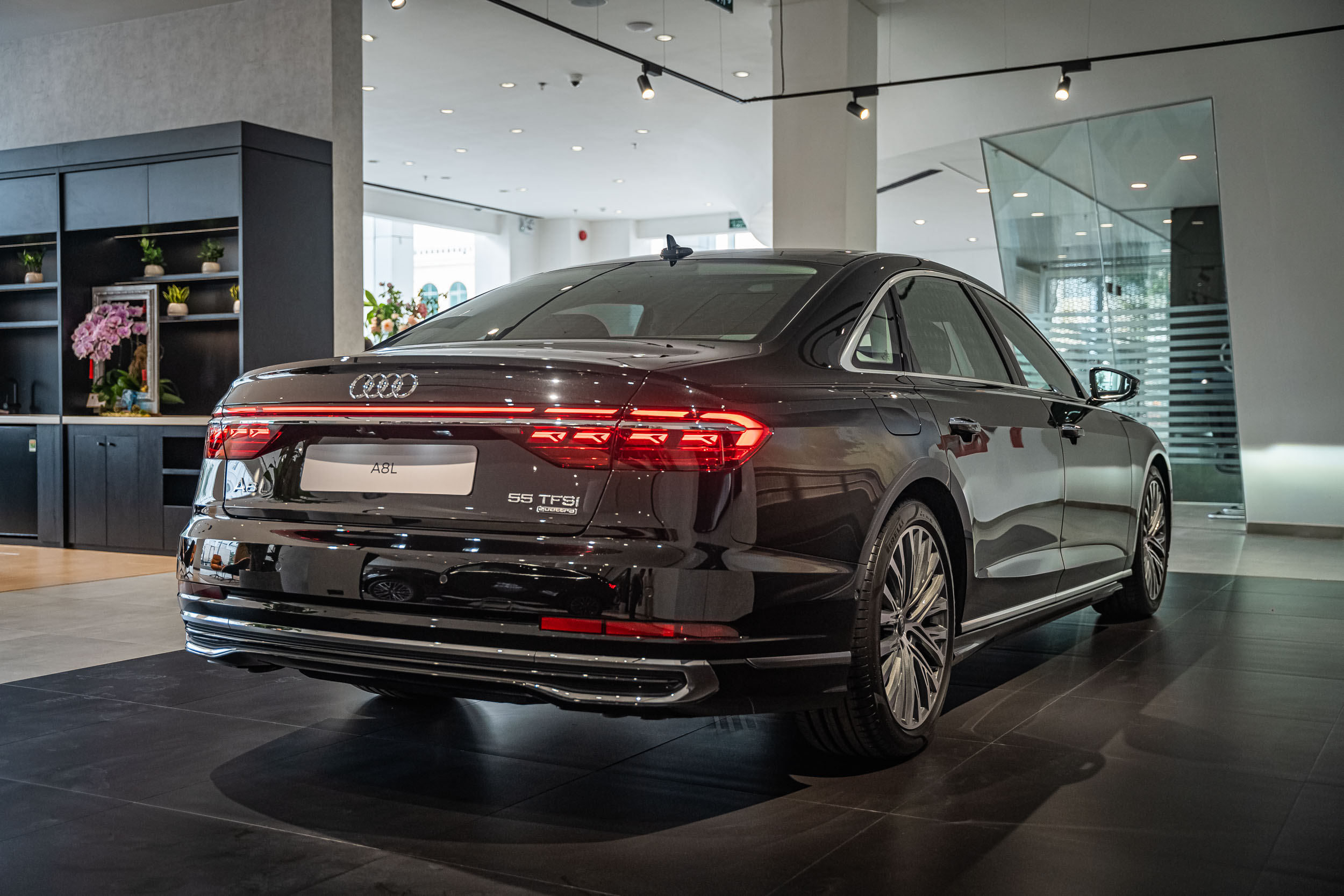 Audi-A8-L (28)
